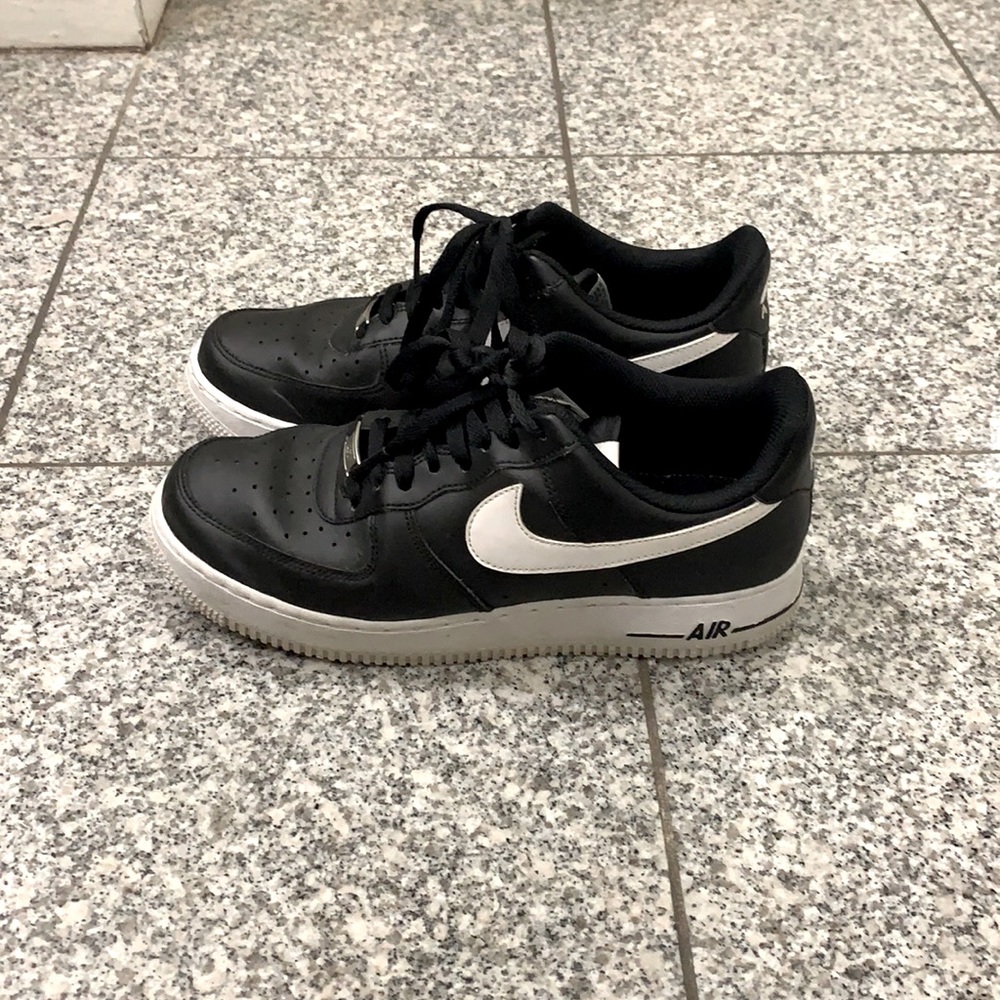 Nike Air Forces men's size 8.5
